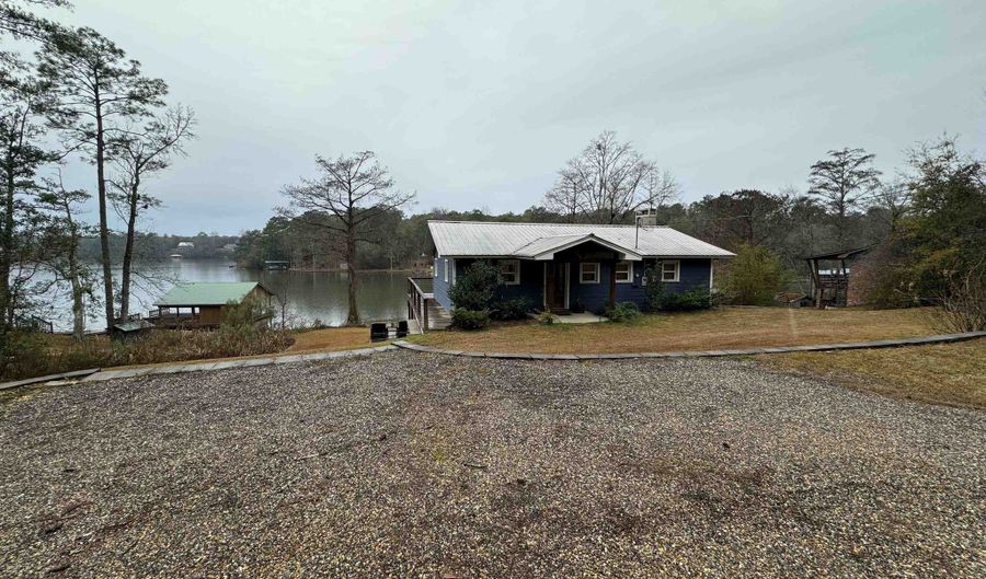 14237 Mizell Rd, Andalusia, AL 36421 - 4 Beds, 3 Bath