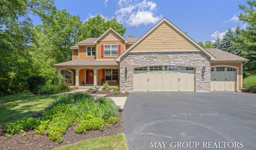 5254 Canyon River Dr NE, Ada, MI 49301 - 5 Beds, 4 Bath