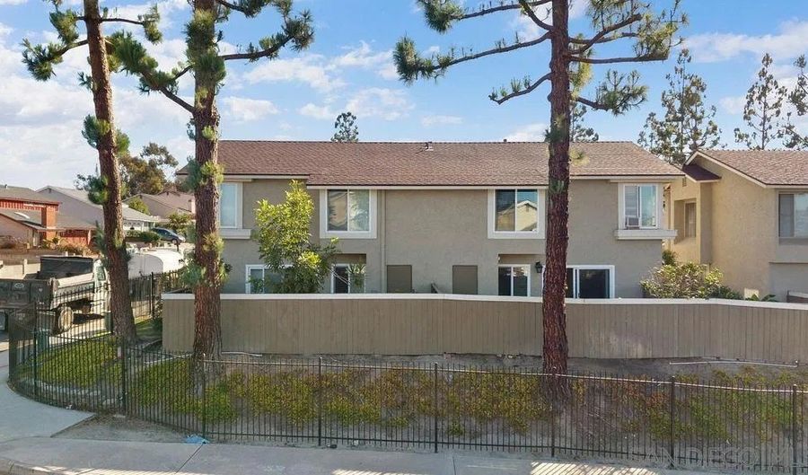 6891 Bear River Row 3, San Diego, CA 92139 - 3 Beds, 2 Bath
