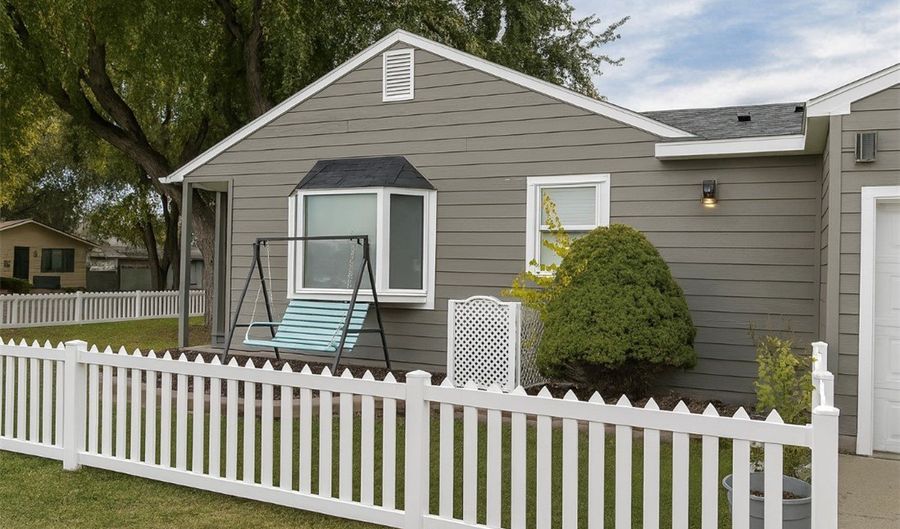 1503 11th St W, Billings, MT 59102 - 4 Beds, 2 Bath