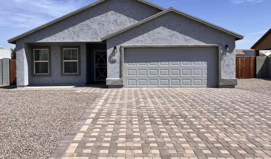 10490 W MAZATLAN Dr, Arizona City, AZ 85123 - 4 Beds, 2 Bath