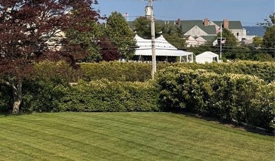 150 Boston Neck Rd, Narragansett, RI 02882 - 6 Beds, 7 Bath