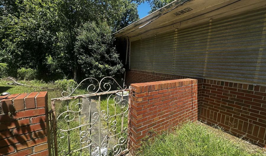 470 General Winship Dr S, Macon, GA 31204 - 3 Beds, 3 Bath