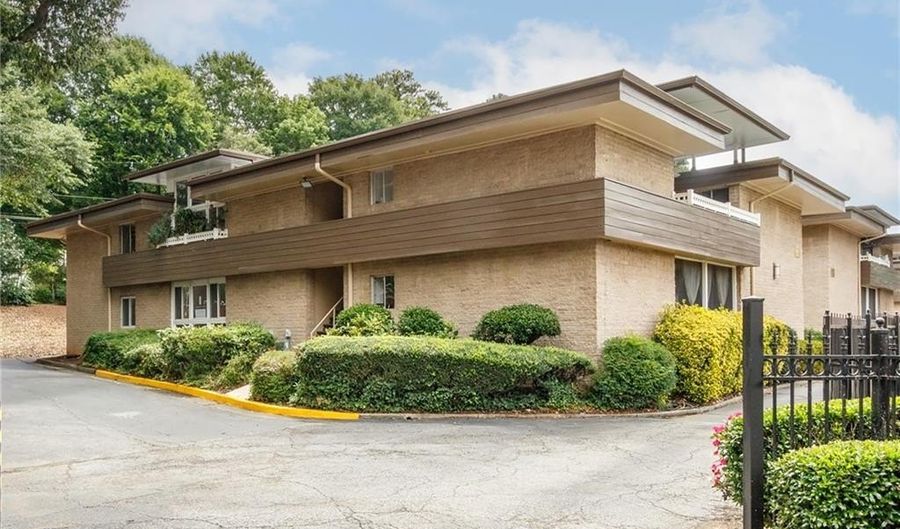 346 Carpenter Dr 20, Atlanta, GA 30328 - 2 Beds, 2 Bath