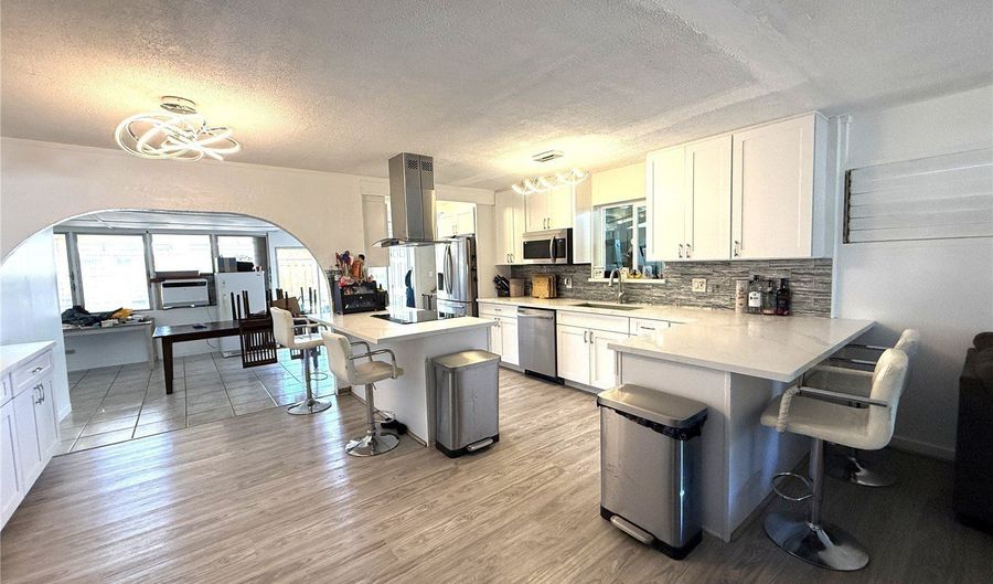 91-546 Onelua St, Ewa Beach, HI 96706 - 8 Beds, 4 Bath