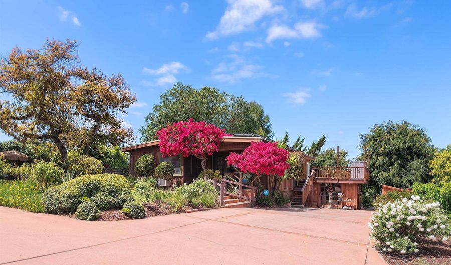 900 W 16Th Ave, Escondido, CA 92025 - 3 Beds, 2 Bath