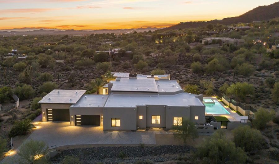 6816 E Stagecoach Pass, Carefree, AZ 85377 - 5 Beds, 4 Bath