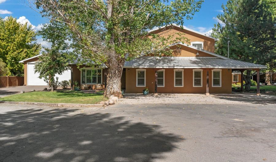6587 Corrales Rd, Corrales, NM 87048 - 6 Beds, 6 Bath