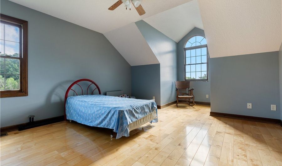 1100 E Bayton St, Alliance, OH 44601 - 3 Beds, 3 Bath