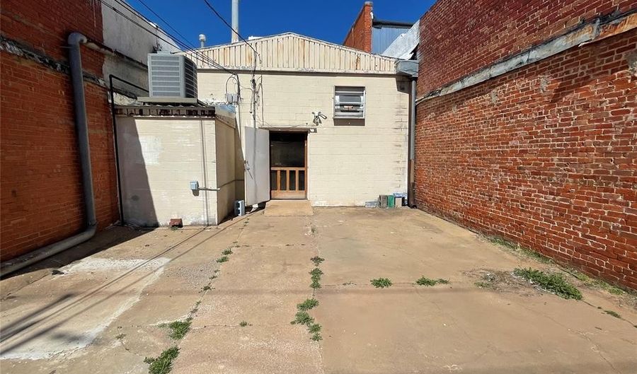 116 W Broadway St, Anadarko, OK 73005 - 0 Beds, 0 Bath