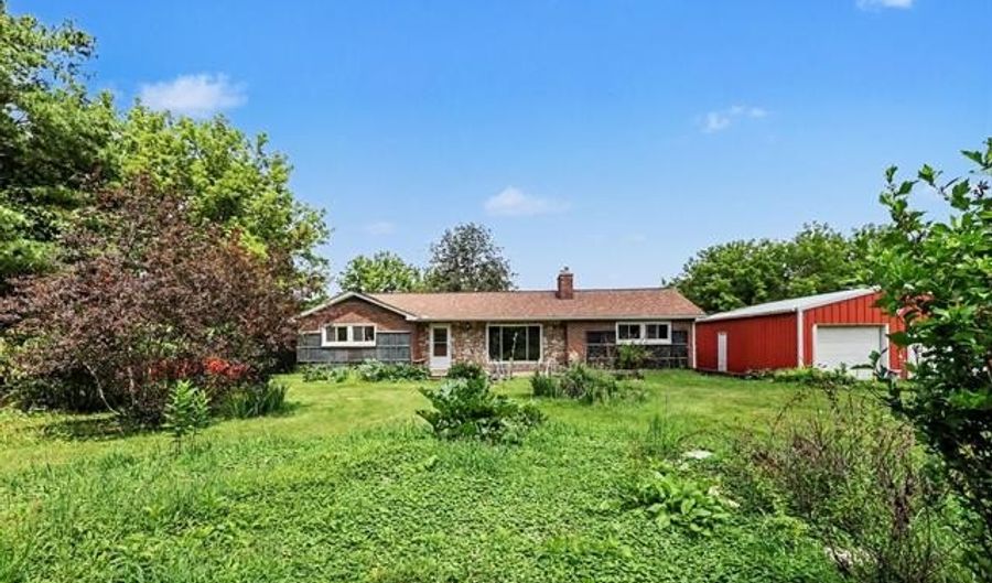 1371 E Leonard Rd, Addison Twp., MI 48367 - 4 Beds, 2 Bath