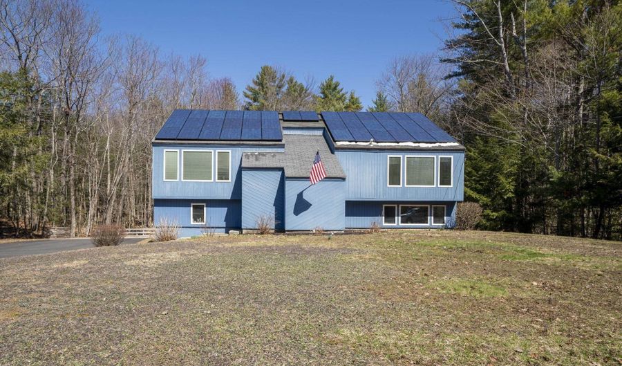 49 Birkdale Rd, Bedford, NH 03110 - 4 Beds, 3 Bath
