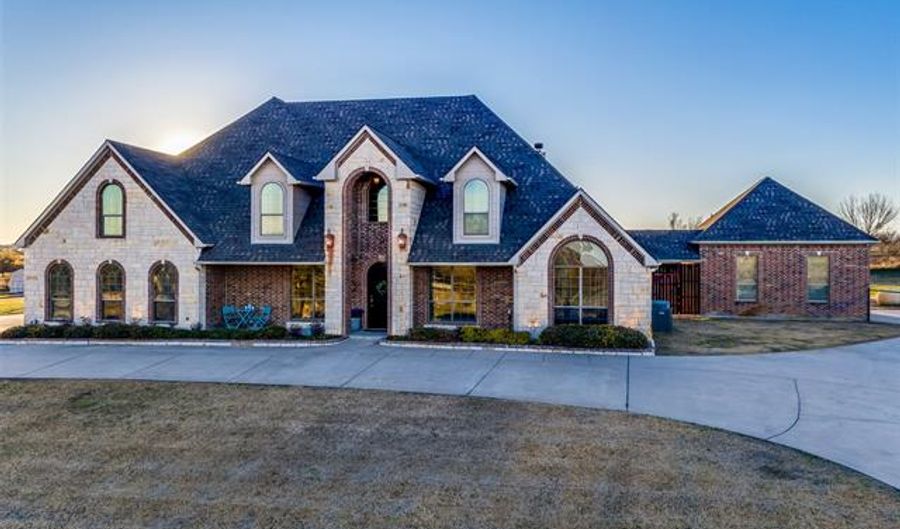 134 Scenic View Dr, Aledo, TX 76008 - 5 Beds, 5 Bath