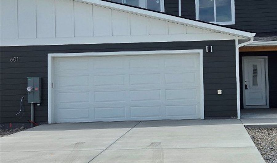 601 Black Diamond St B, Belgrade, MT 59714 - 3 Beds, 3 Bath