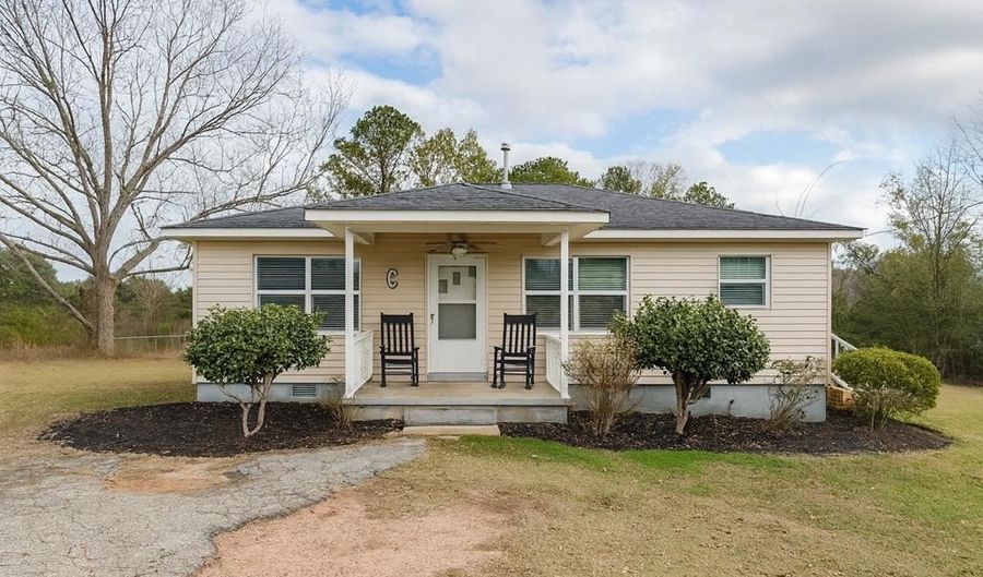 3803 Rockhouse Rd, Bradley, SC 29819 - 3 Beds, 1 Bath