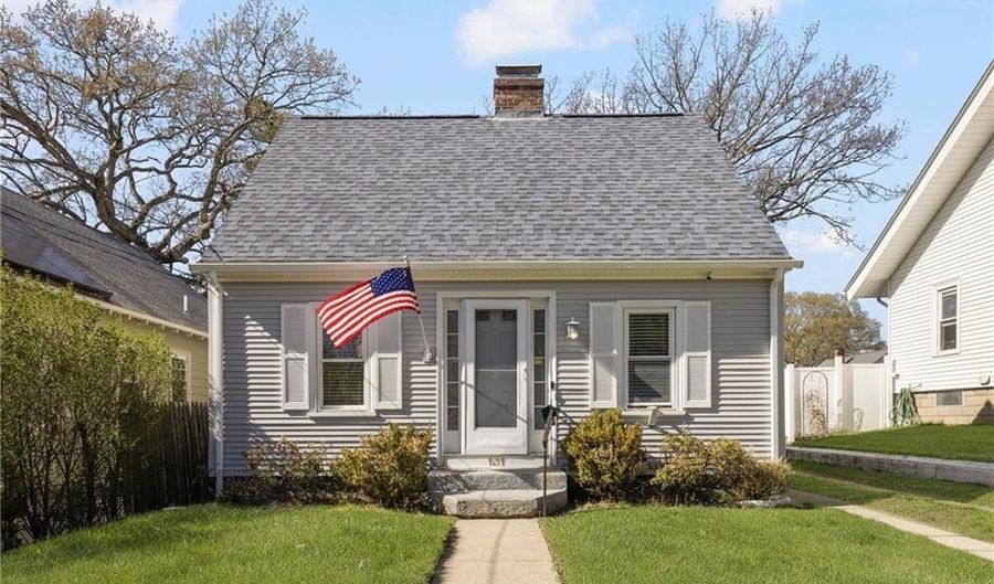 131 Blackamore Ave, Cranston, RI 02910 - 2 Beds, 1 Bath