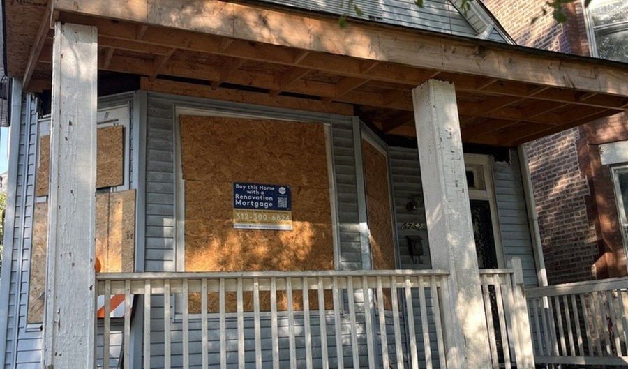 5752 S Paulina St, Chicago, IL 60636 - 4 Beds, 2 Bath