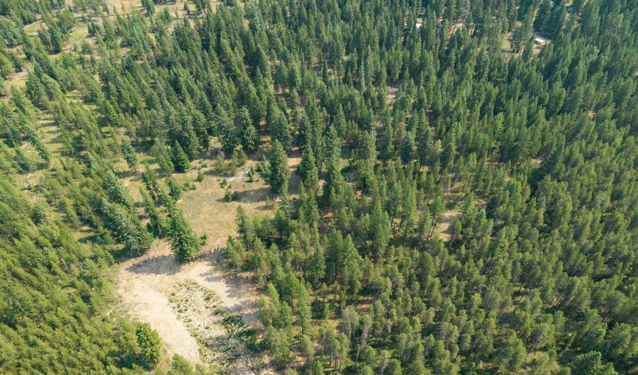 425 Compas Ln, Bonners Ferry, ID 83805 - 0 Beds, 0 Bath