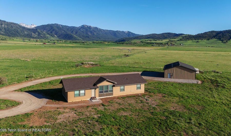 184 BUTTERCUP Ln, Bedford, WY 83112 - 3 Beds, 2 Bath