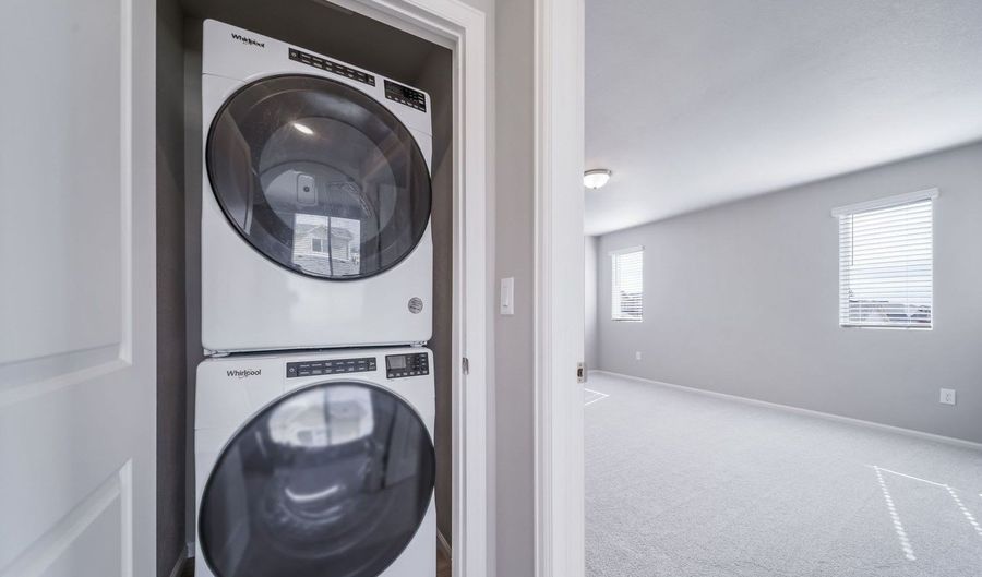 46526 Avery Ln, Bennett, CO 80102 - 3 Beds, 2 Bath