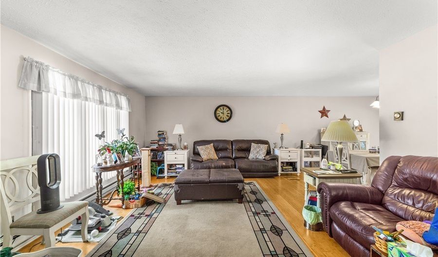 129 Hidden Tree Ln, Amherst, OH 44001 - 3 Beds, 3 Bath