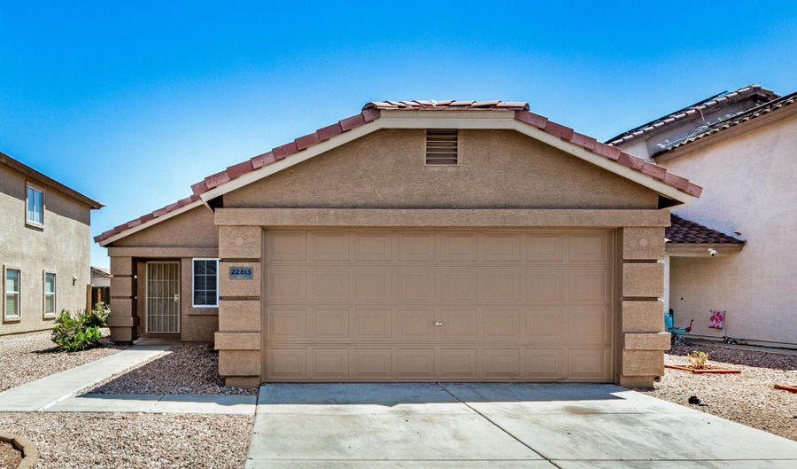22813 W GARDENIA Dr, Buckeye, AZ 85326 - 3 Beds, 2 Bath