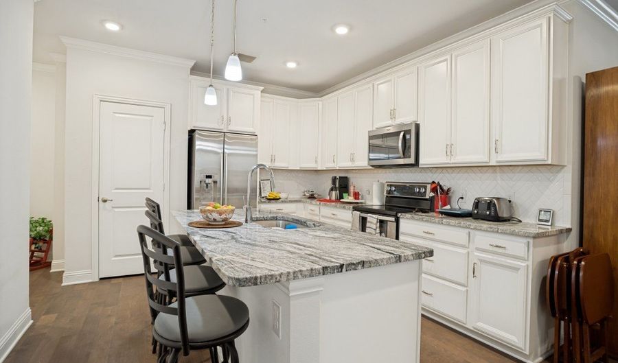 651 N Watters Rd 8206, Allen, TX 75013 - 3 Beds, 2 Bath