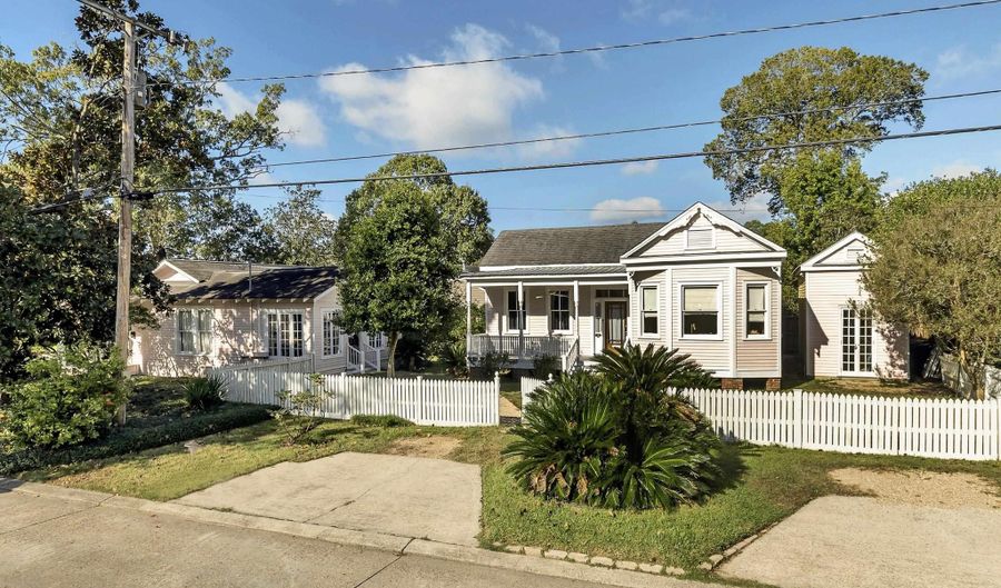 1909 Cedardale Ave, Baton Rouge, LA 70808 - 2 Beds, 1 Bath