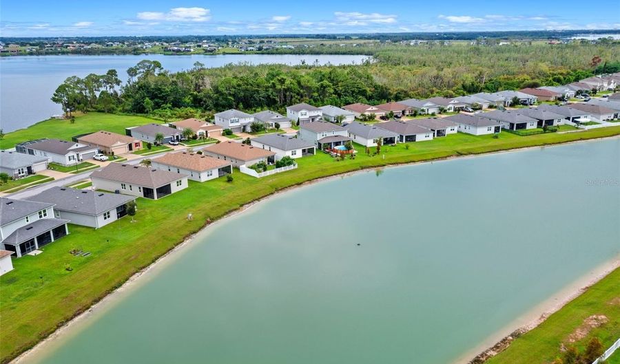 208 SUMMERSHORE Dr, Auburndale, FL 33823 - 4 Beds, 2 Bath