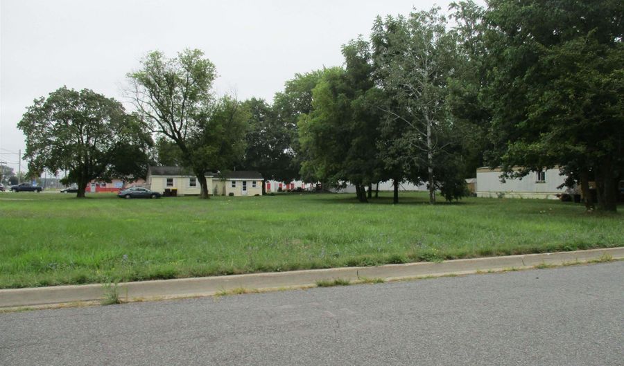 1528 E Superior St, Alma, MI 48801 - 0 Beds, 0 Bath