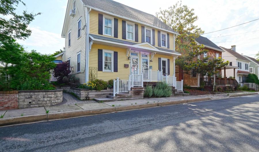 111 MCFEE St, Lewes, DE 19958 - 4 Beds, 3 Bath