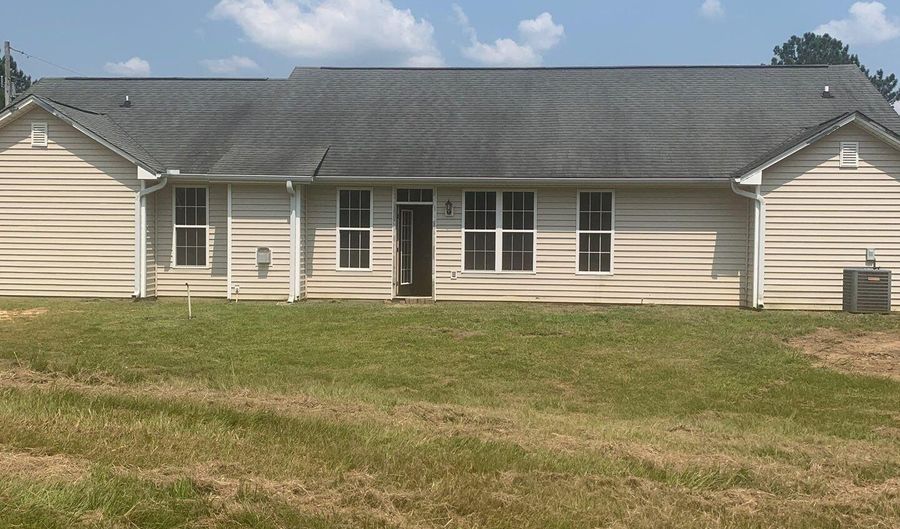 365 County 9 Rd, Bay Springs, MS 39422 - 5 Beds, 2 Bath