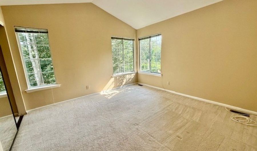28 Stevens Court Ondo, Bedminster, NJ 07921 - 2 Beds, 3 Bath