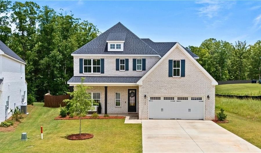 744 MANLEY St, Auburn, AL 36832 - 4 Beds, 4 Bath