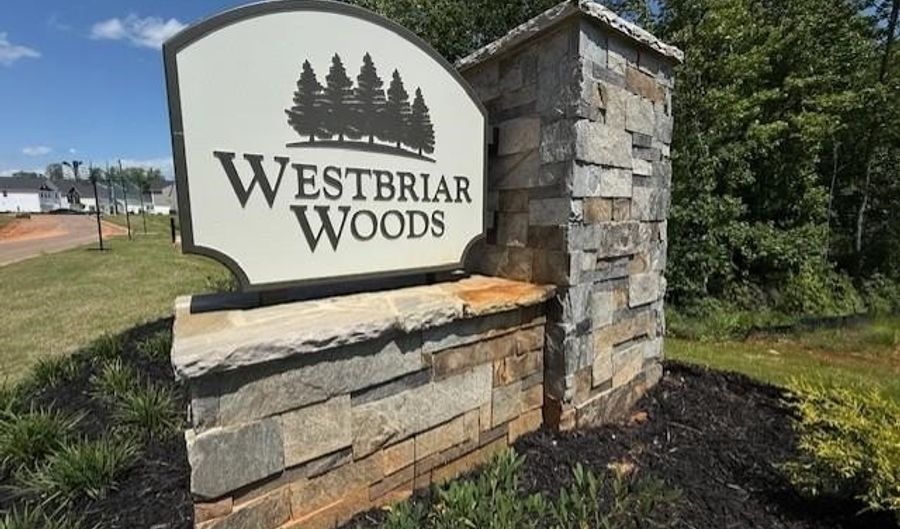 1288 Forestbrook Ln, Spartanburg, SC 29303 - 3 Beds, 3 Bath