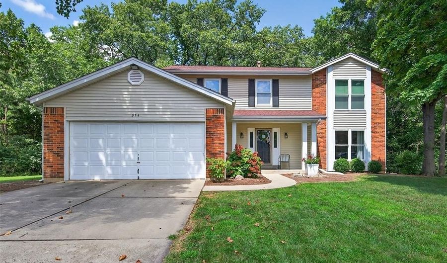 554 Lering Ct, Ballwin, MO 63011 - 4 Beds, 3 Bath
