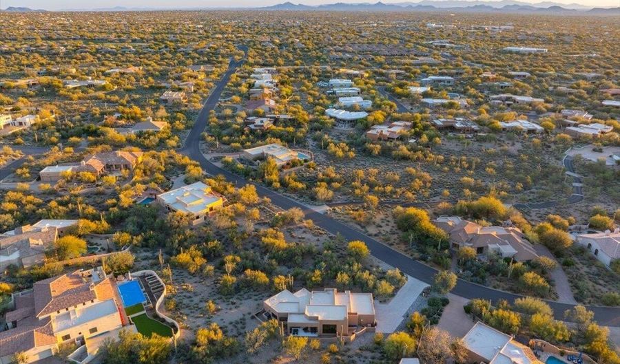 35007 N SUNSET Trl, Carefree, AZ 85377 - 3 Beds, 3 Bath