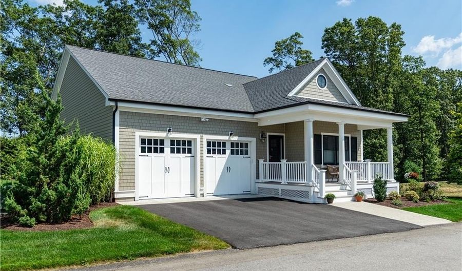 1 Hampton Rd 27, Coventry, RI 02816 - 2 Beds, 3 Bath