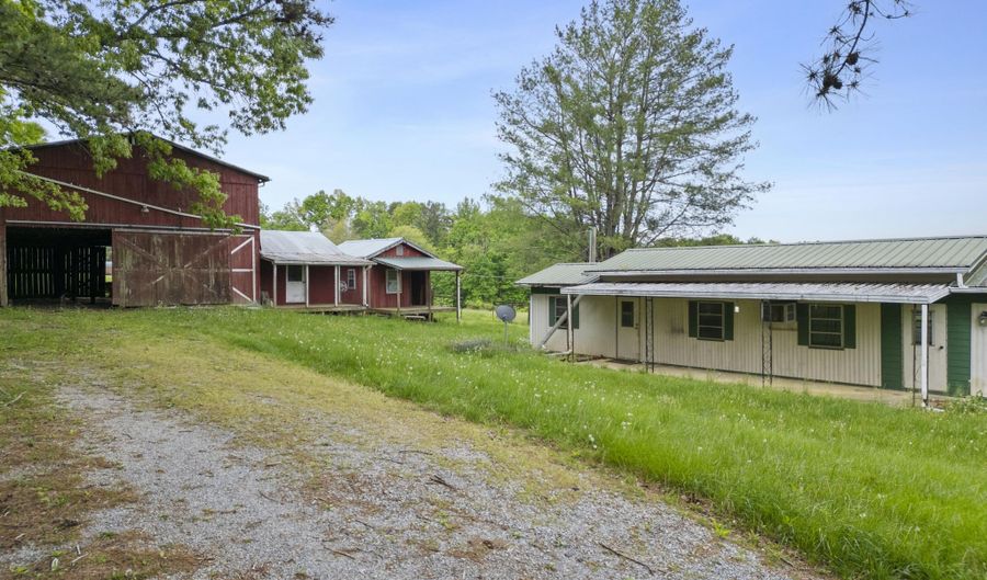 400 Union Chapel Rd, Afton, TN 37616 - 2 Beds, 2 Bath