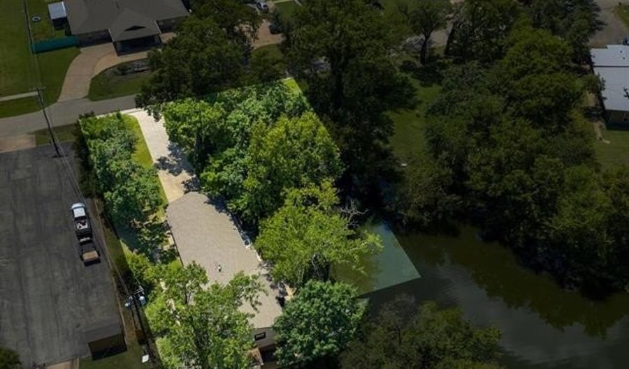 4040 Sheridan Rd, Bartlesville, OK 74006 - 3 Beds, 2 Bath