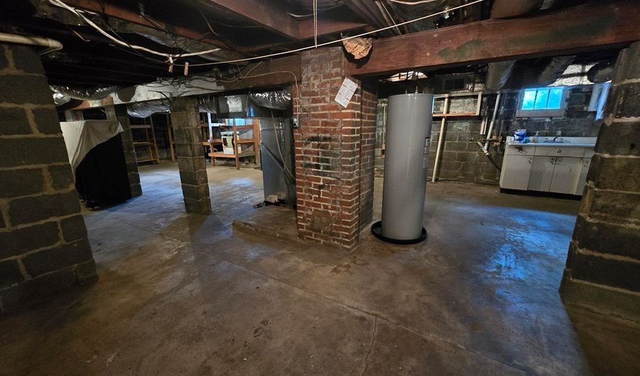 113 Fox Ave, Ansted, WV 25812 - 3 Beds, 2 Bath