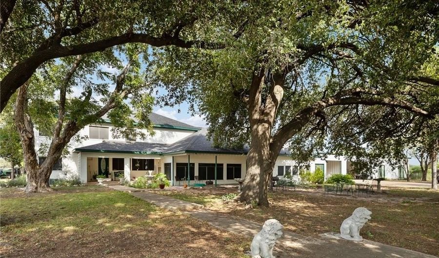 3603 E Saint Francis Ave, Alton, TX 78573 - 5 Beds, 5 Bath