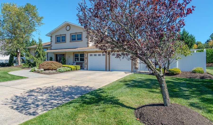 38 Holly Dr, Parlin, NJ 08859 - 3 Beds, 3 Bath