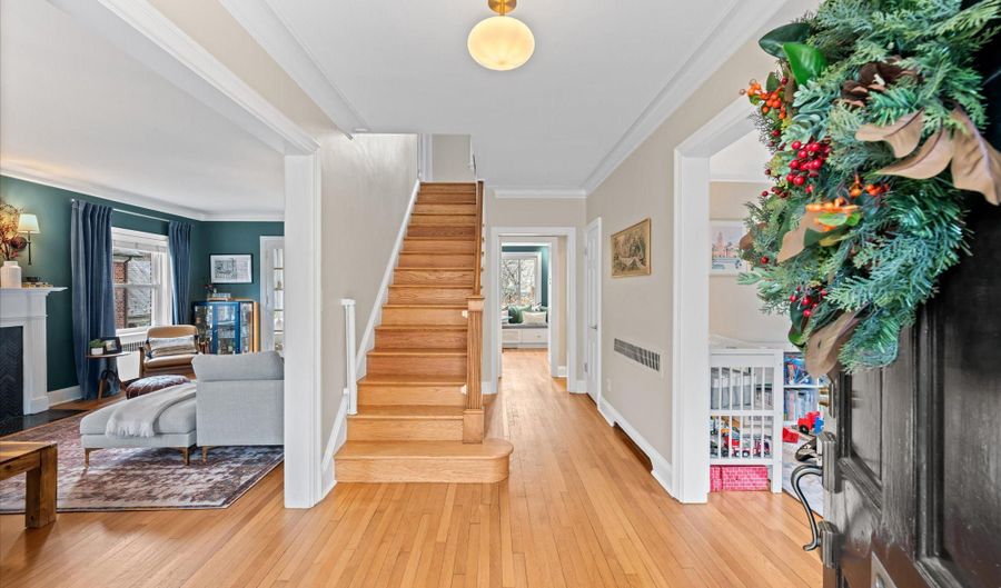 4820 LINNEAN Ave NW, Washington, DC 20008 - 5 Beds, 4 Bath