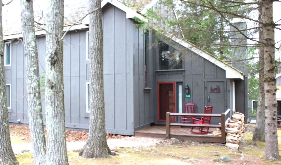144 Telemark, Blakeslee, PA 18610 - 2 Beds, 2 Bath