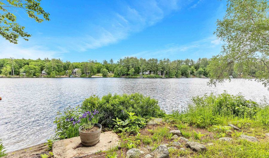 16 Clark Island Rd, Amherst, NH 03031 - 4 Beds, 2 Bath