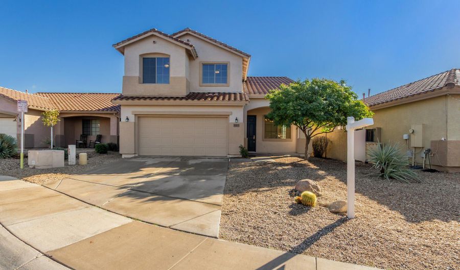 40809 N RALEIGH Ct, Anthem, AZ 85086 - 4 Beds, 2 Bath