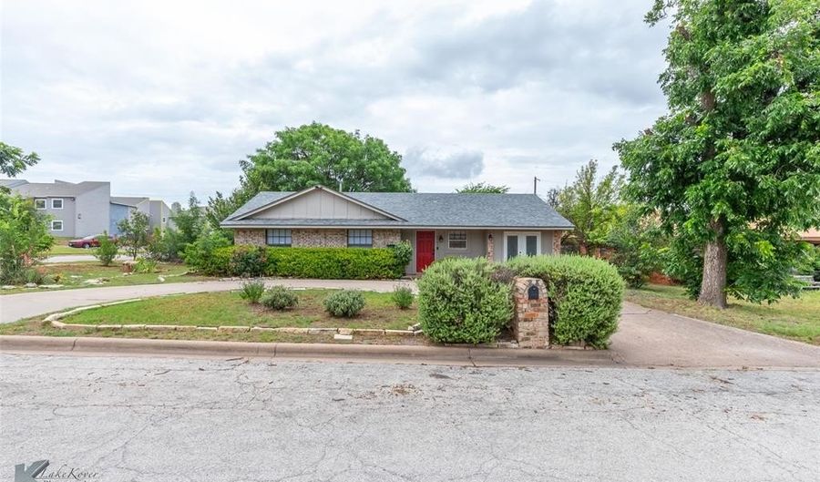 5201 Fairmont St, Abilene, TX 79605 - 4 Beds, 2 Bath