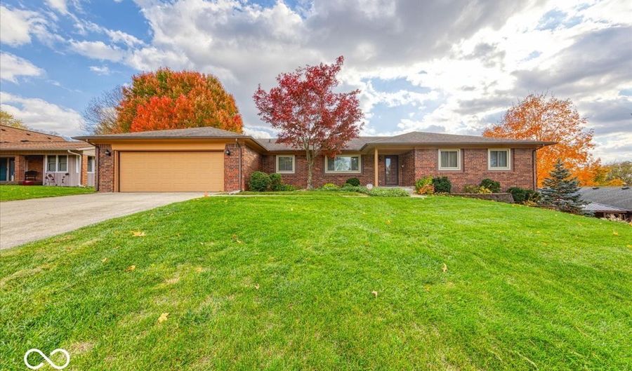 1715 Towe String Rd, Indianapolis, IN 46217 - 5 Beds, 3 Bath