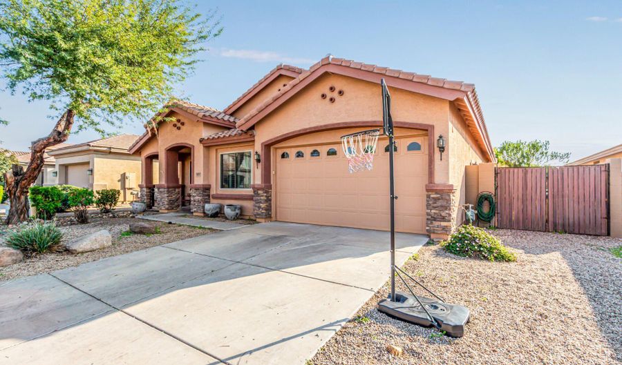 2833 E COBALT St, Chandler, AZ 85225 - 3 Beds, 3 Bath